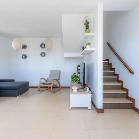 Casa Kaliste- Duplex En By Interhome